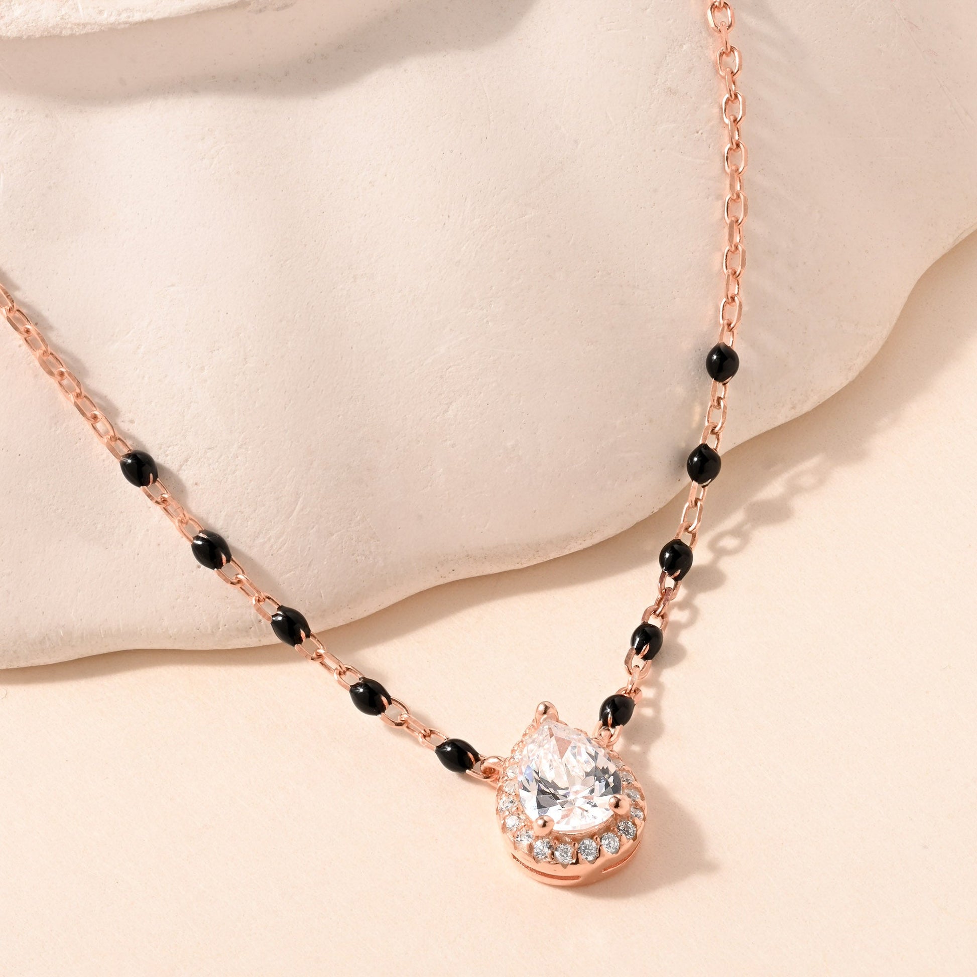 Noor Pear Halo Mangalsutra