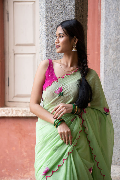 Mul Cotton Saree With Lotus Hand Embroidery