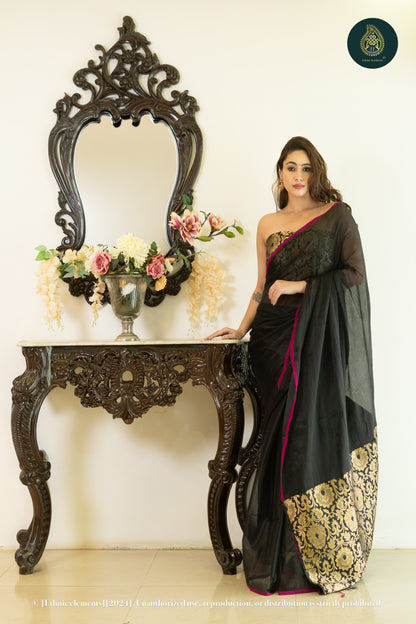 Queen'S Goldmere Tissue Silk Saree