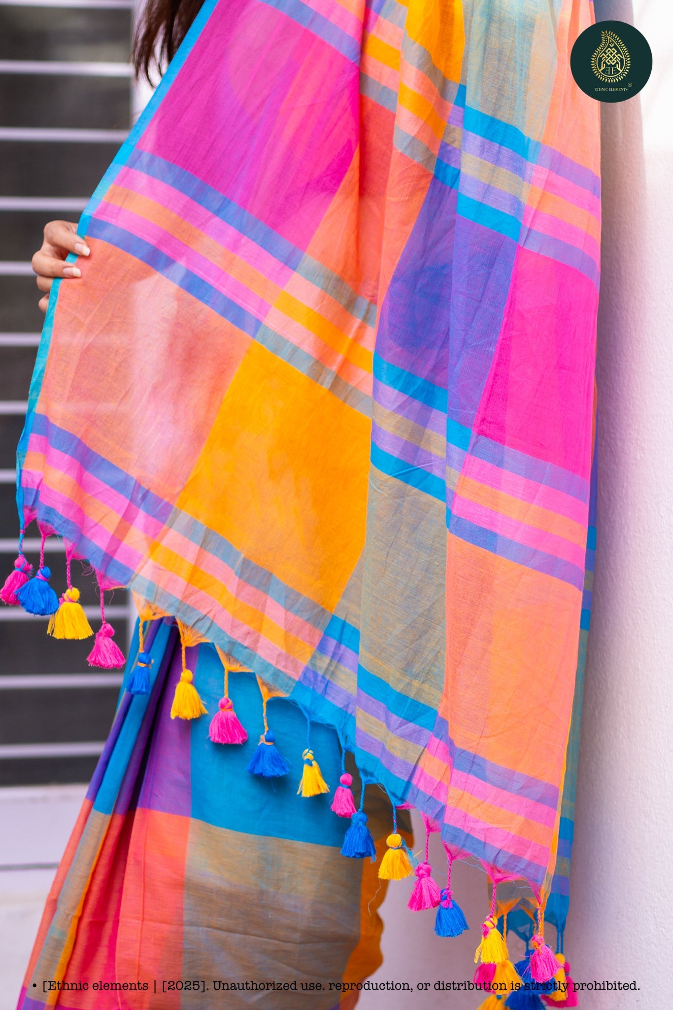 Vibrant Multicolor Oversized Checks Mul Cotton Handloom Saree