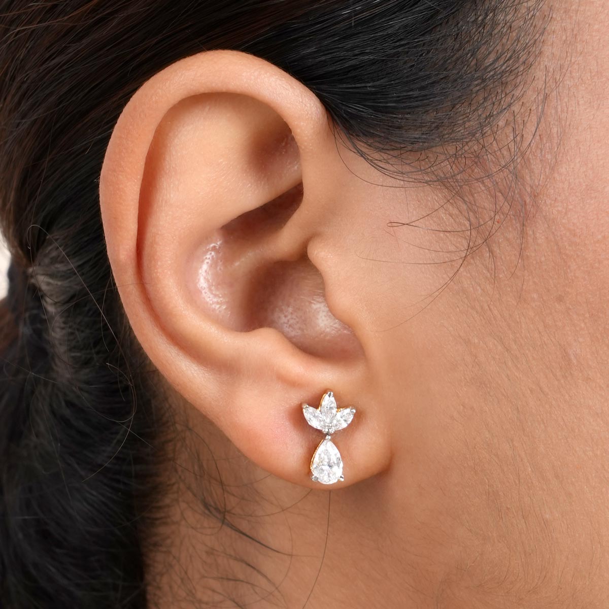 Yashi Mangalsutra Chain With Earrings