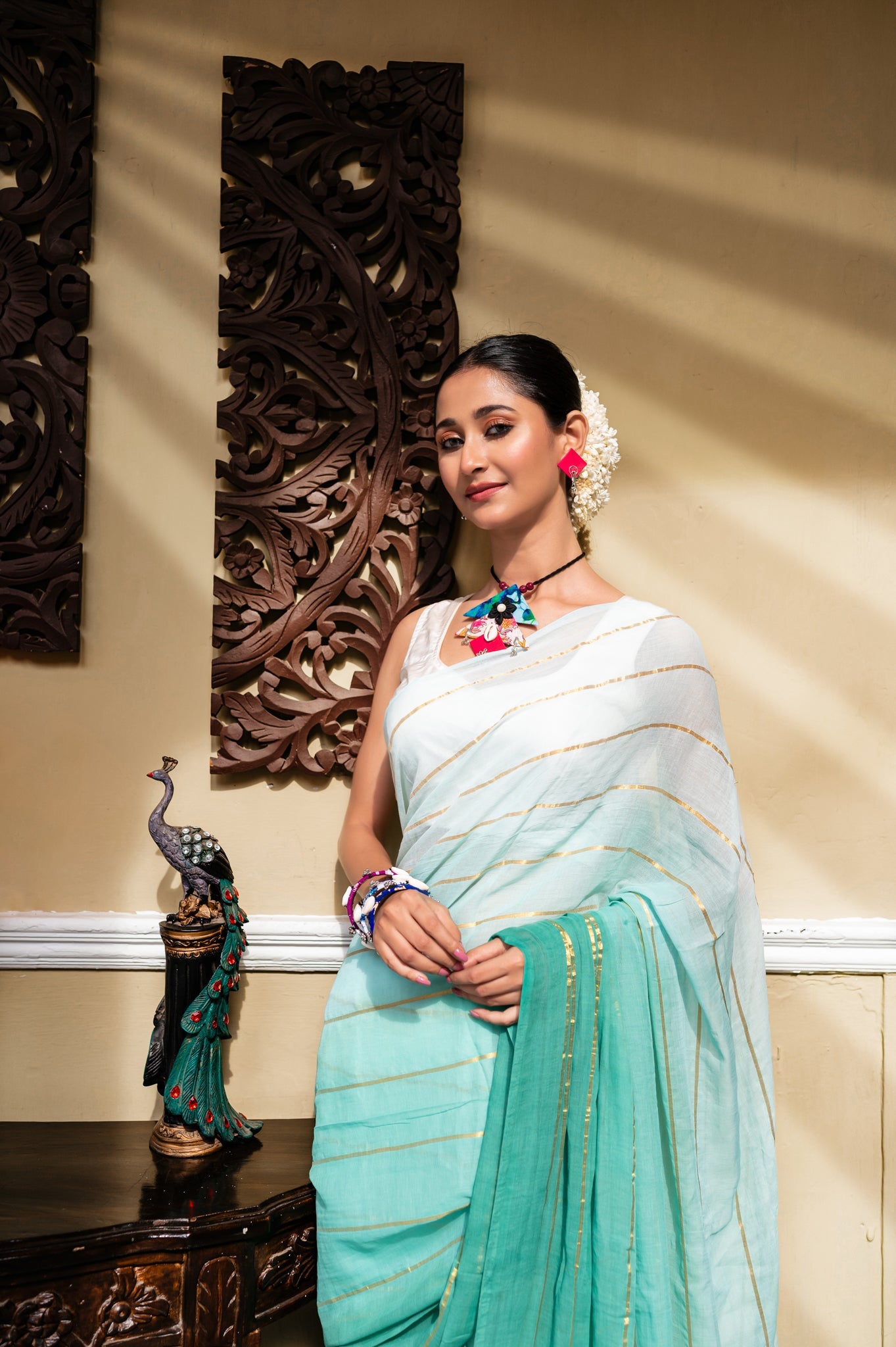 Mul Cotton Saree With Green Ombre Tones Zari