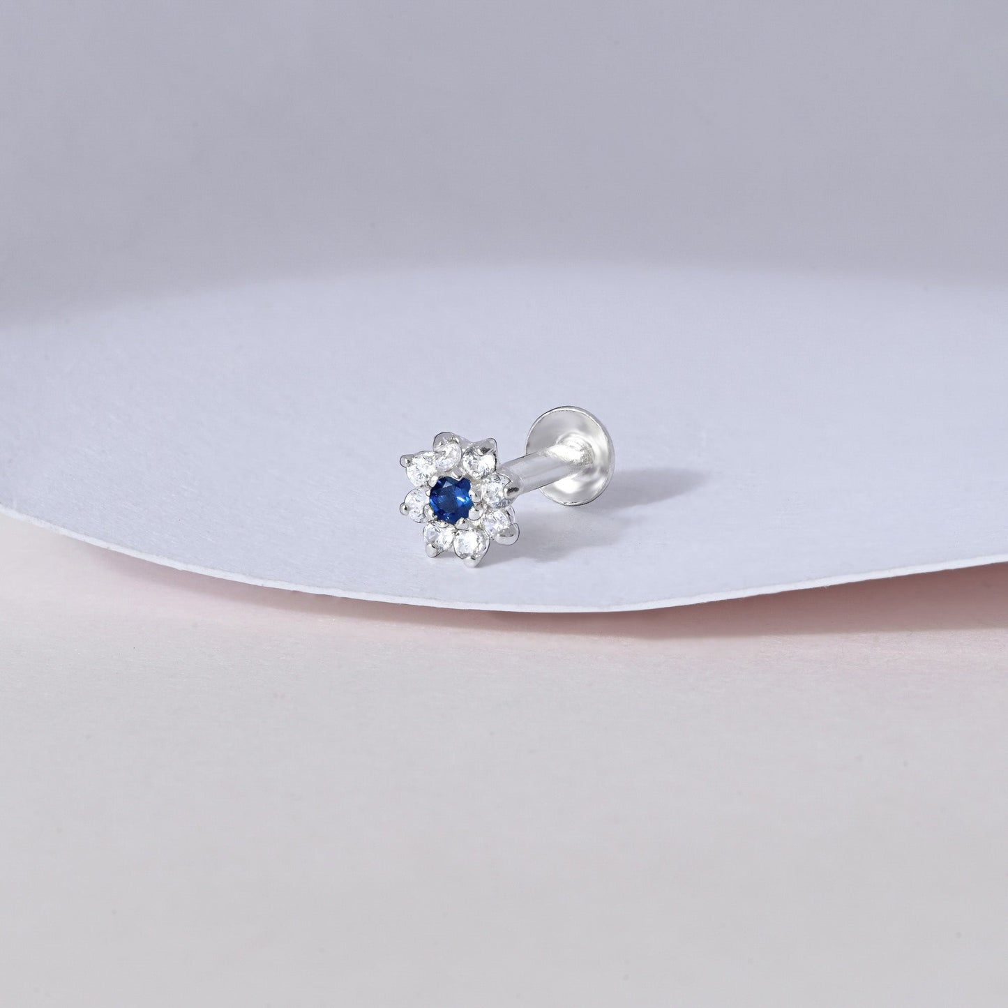 Flower Shape Silver Nose Pin