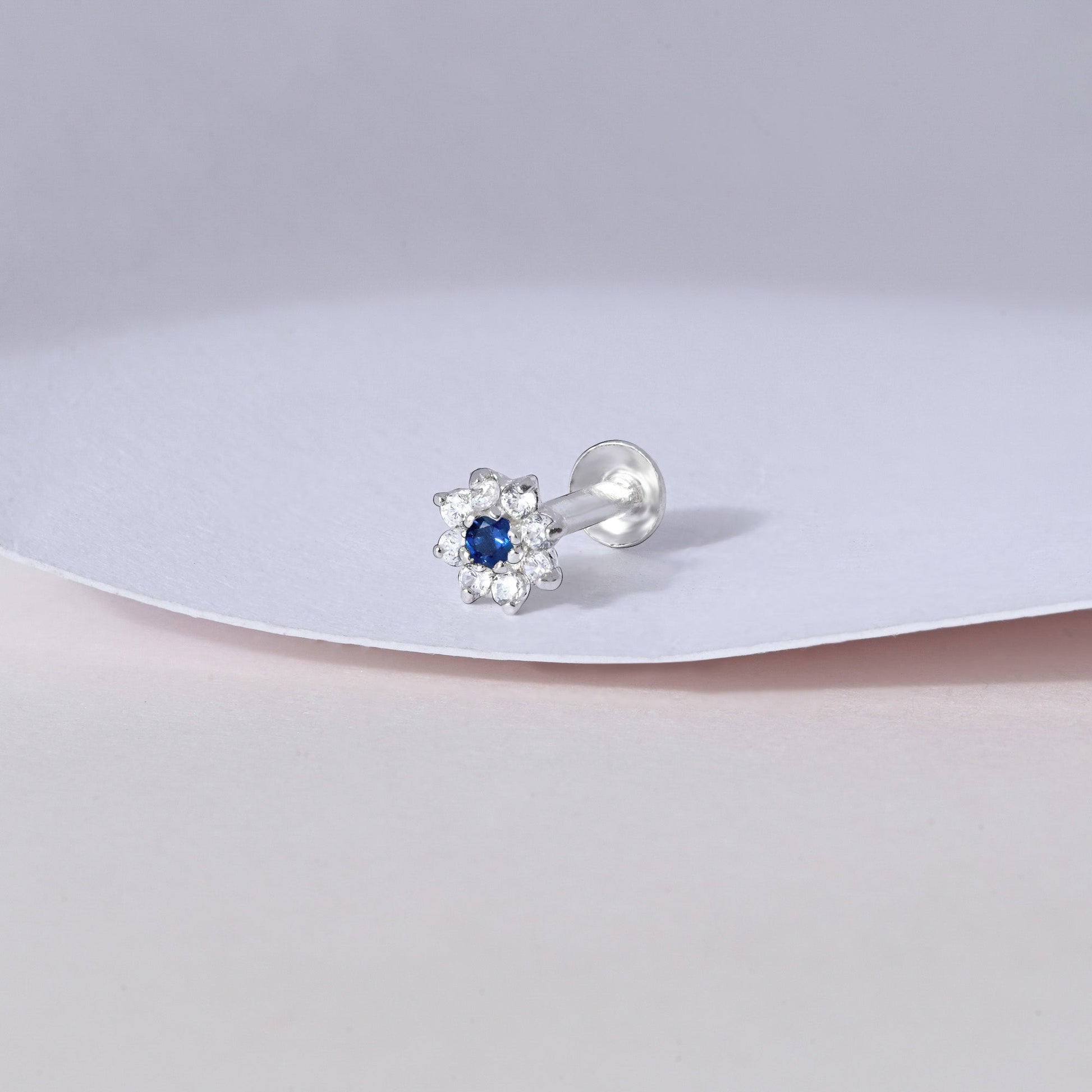 Flower Shape Silver Nose Pin