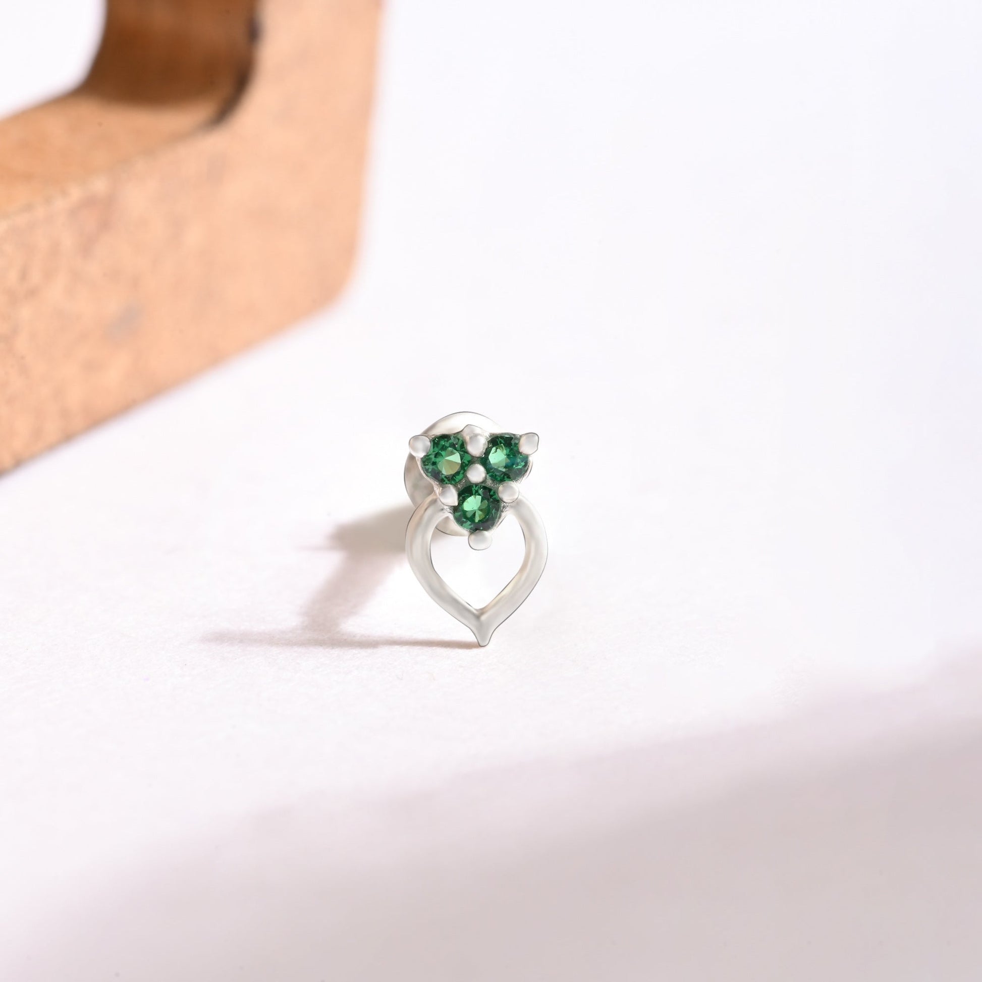 Trio Glow Heart Silver Nose Pin