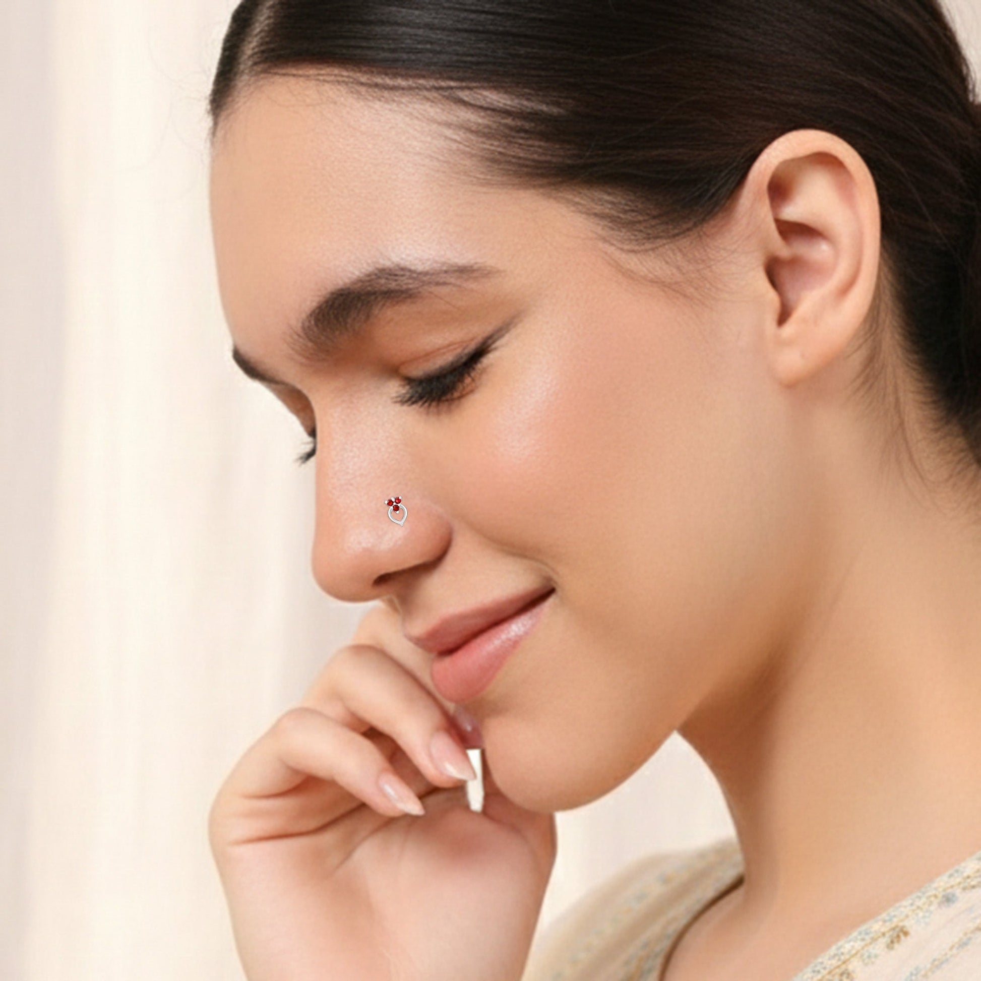 Trio Glow Heart Silver Nose Pin