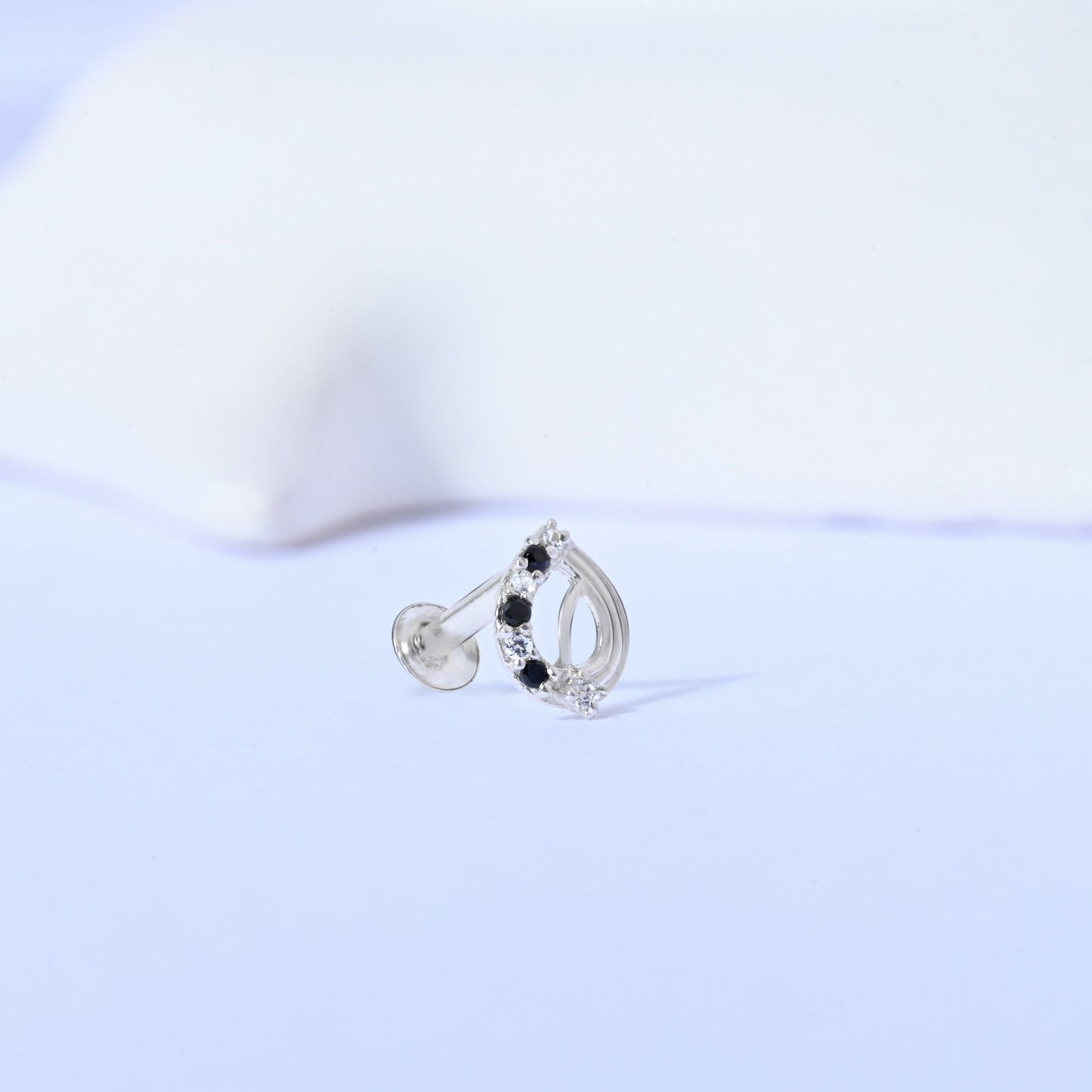 Leaf Arc Silver Nose Pin