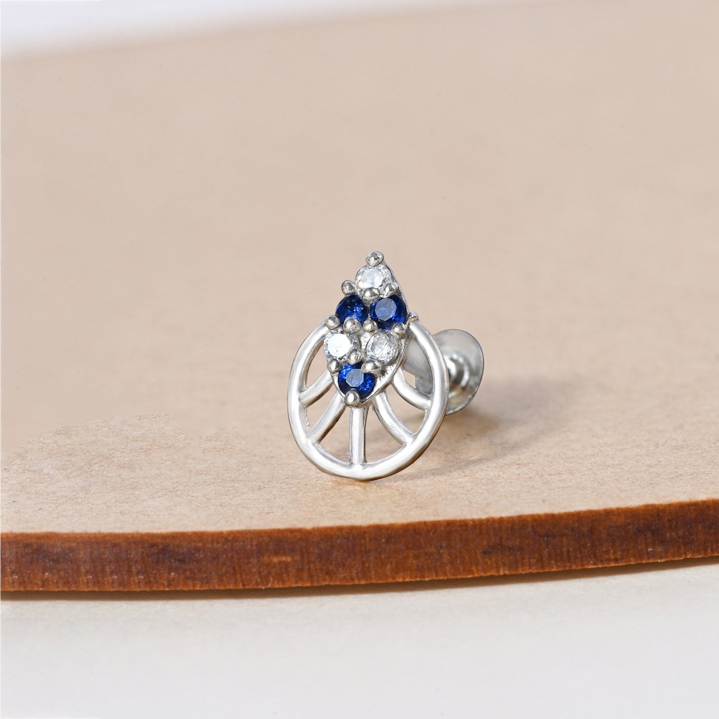 Classic Cluster Silver Nose Pin