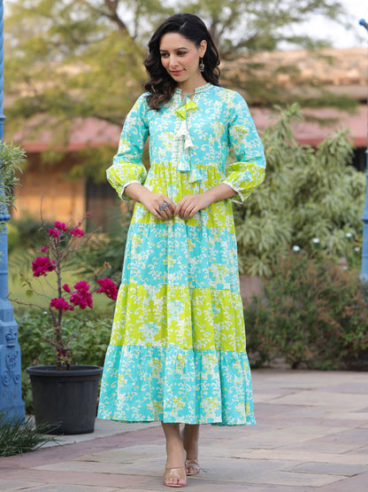 Elegant Flared Sleeve Kurta