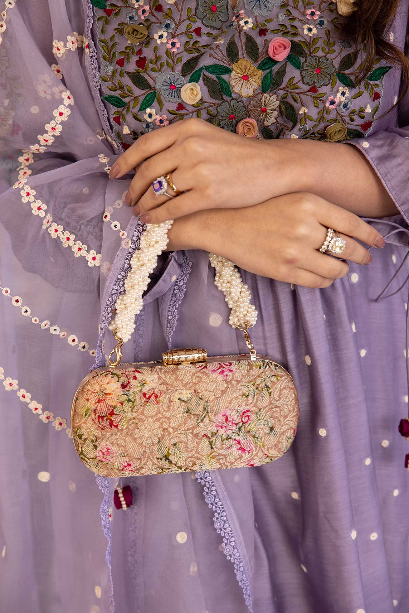AMYRA - Elora Capsule Clutch - Old Rose