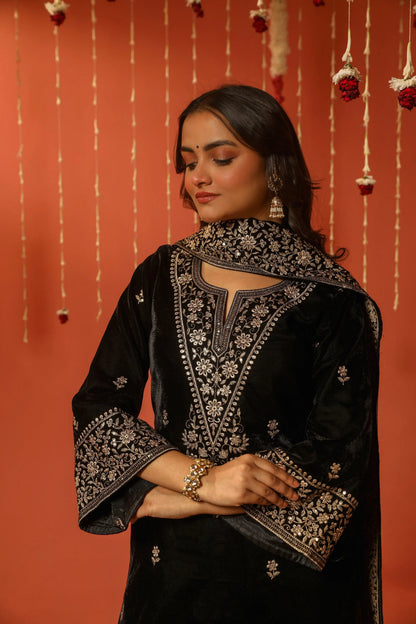 Ethenika Premium Designer Embroidery Work Velvet Kurti Pant Dupatta Set (Ready to Wear) Ethenika.com