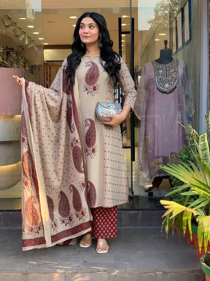 Muslin Digital Print With Thread Work Summer Special Kurti Pant Dupatta Set