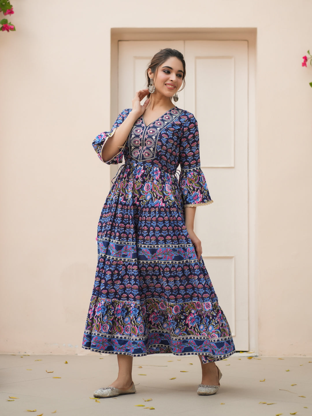 Floral Flared Sleeve Ethnic Kurta