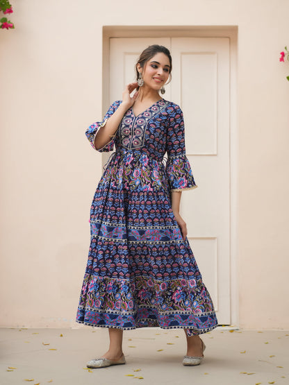 Floral Flared Sleeve Ethnic Kurta