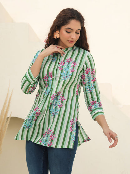 Floral printed cotton A-line top