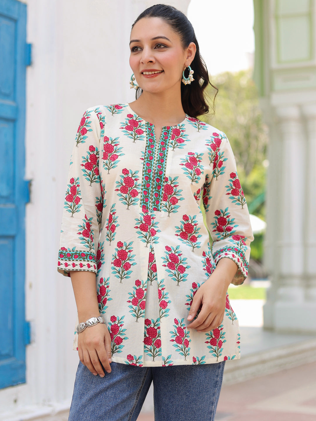Floral round neck top
