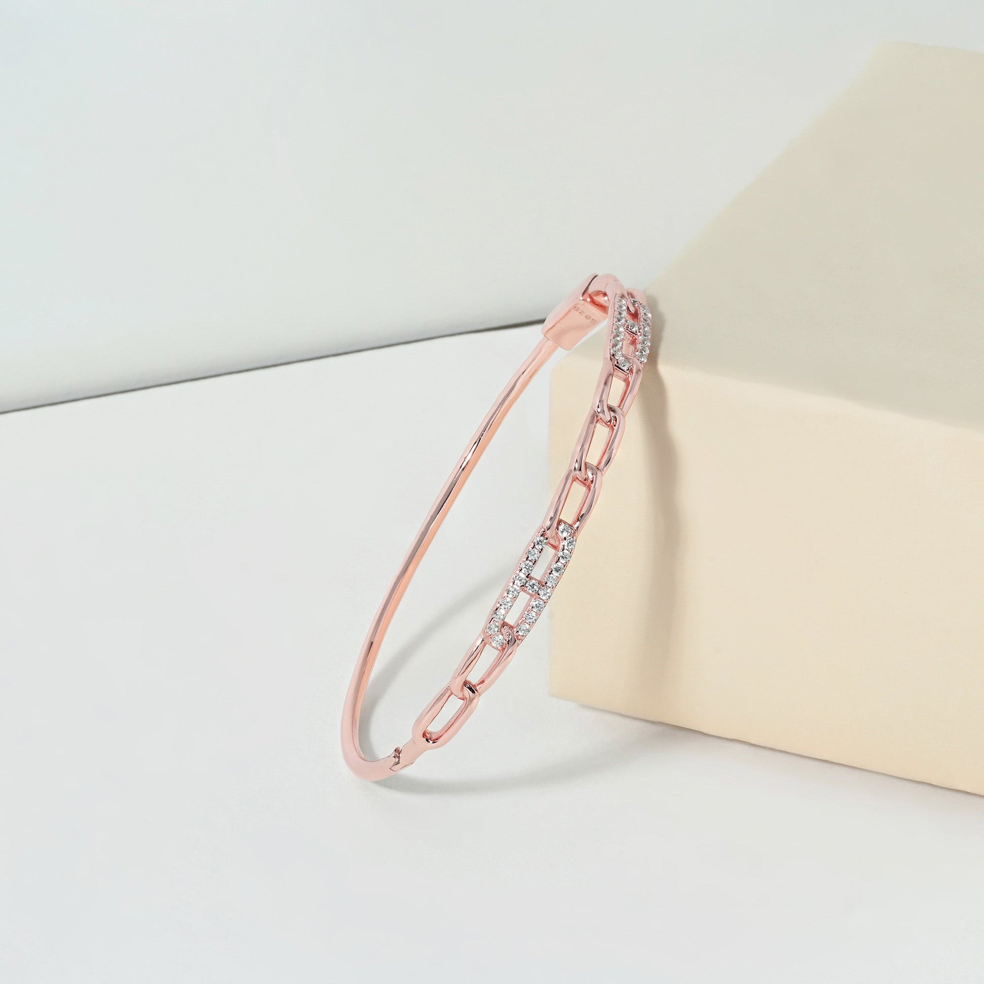 Linked Gleam Silver Kada