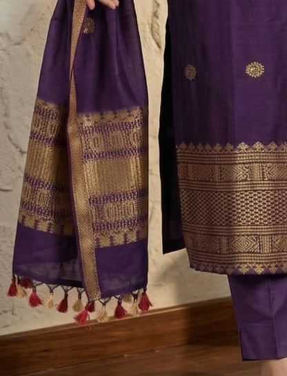 Elegant Purple Kurta Pant Set with Gold Motif Work & Border Dupatta