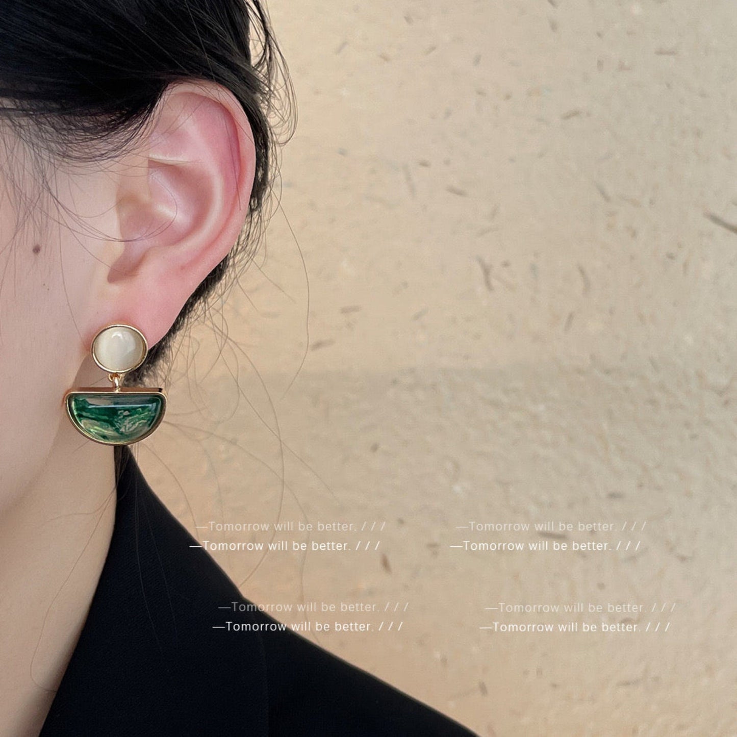 Vintage Emerald Resin Semi-Circle Drop Earrings JLT13648