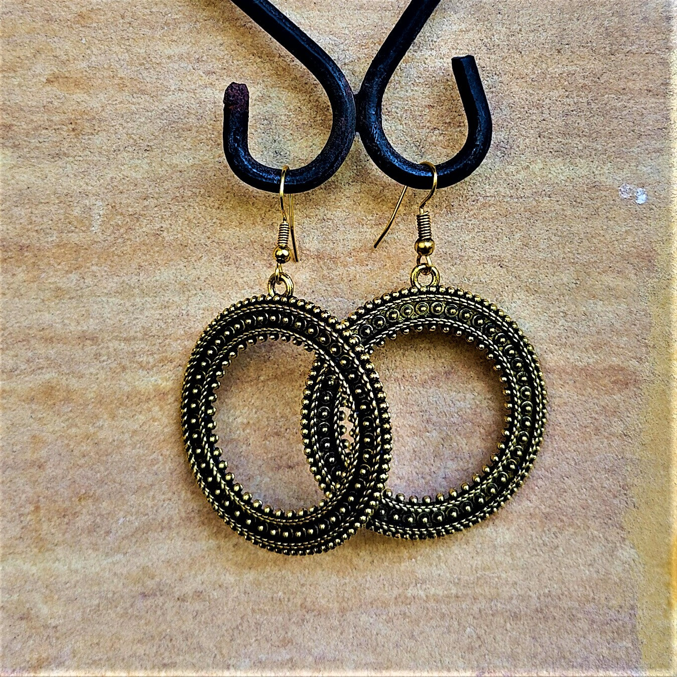 Antique Golden pair of Earrings Circle Style 2 Earrings casuals Ear Rings Earrings office party Trincket Jewellry Jewelry Jewellery