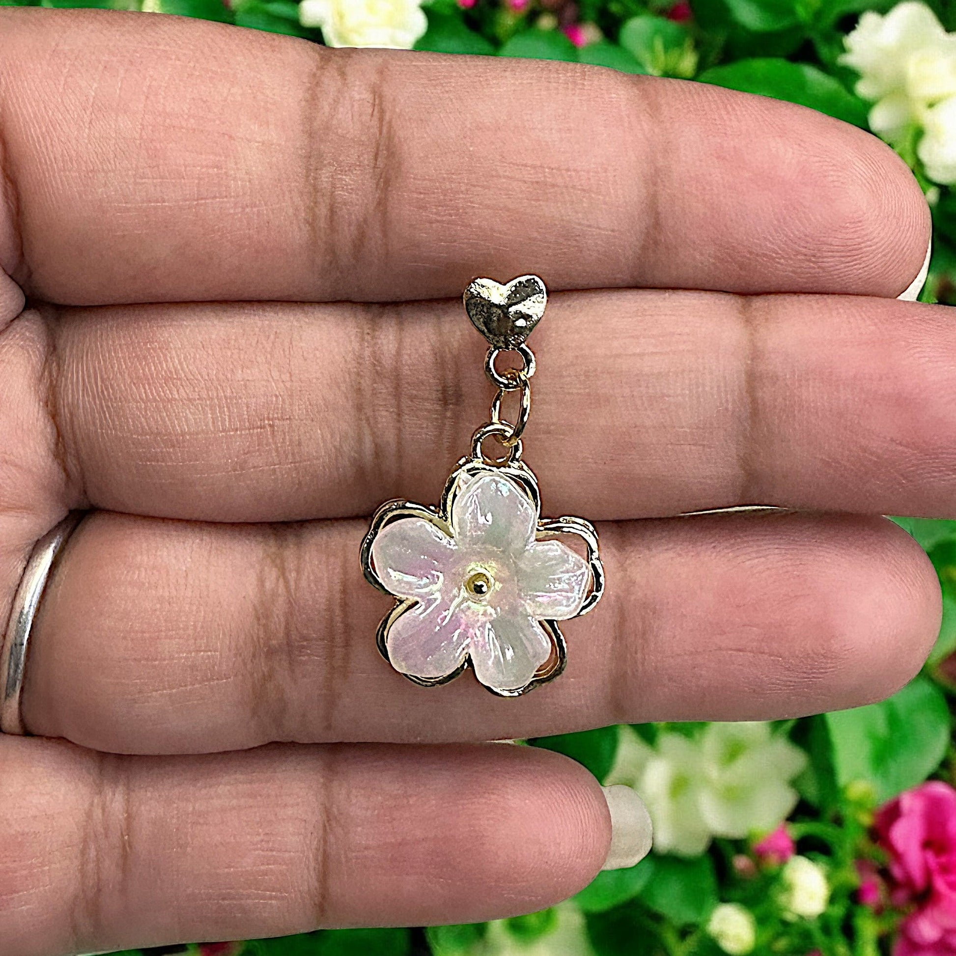 Lovely Flower Earrings Earrings casuals Ear Rings Earrings ethnic office party Trincket Jewellry Jewelry Jewellery