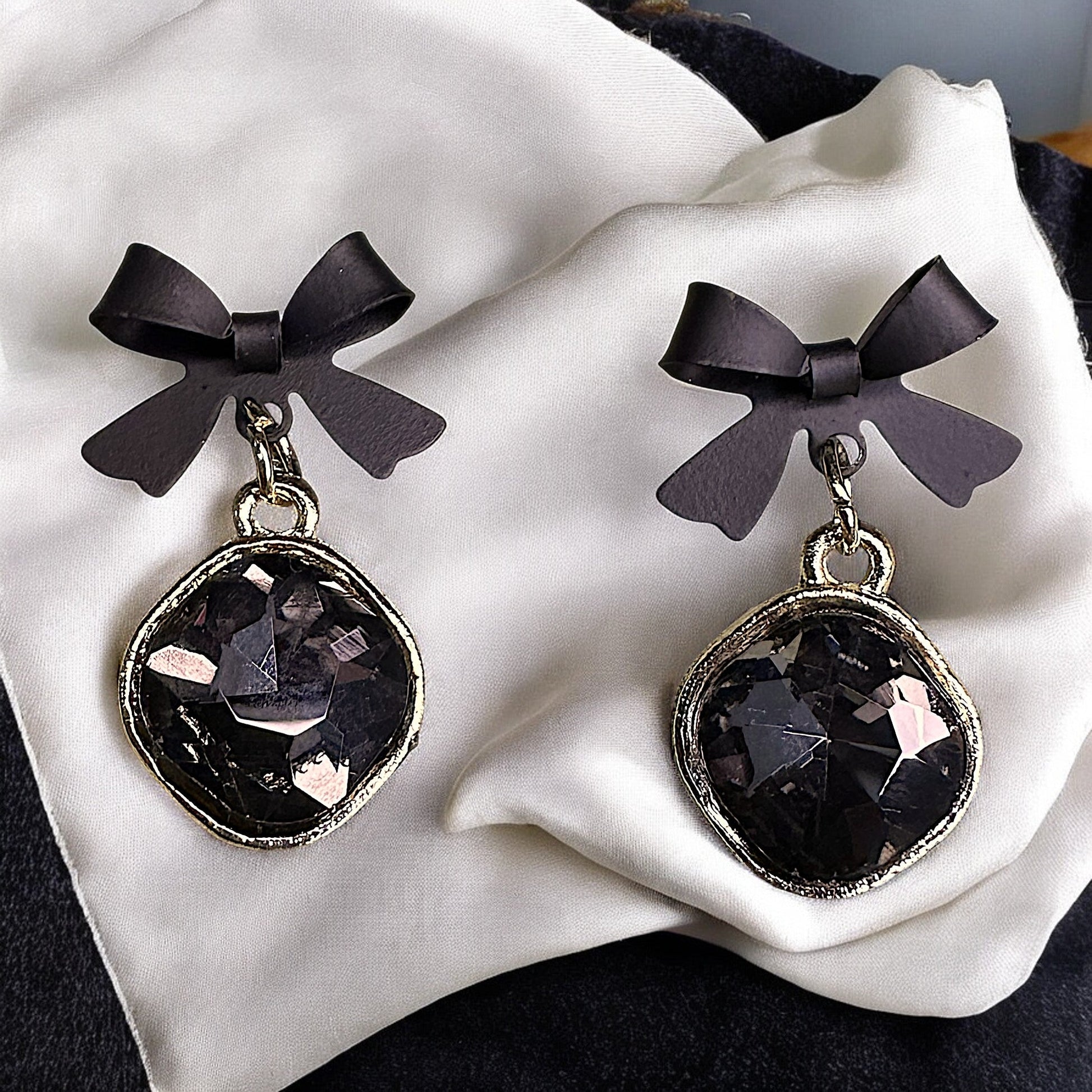 Gift Knot Crystal Earrings Earrings casuals Ear Rings Earrings office party Trincket Jewellry Jewelry Jewellery