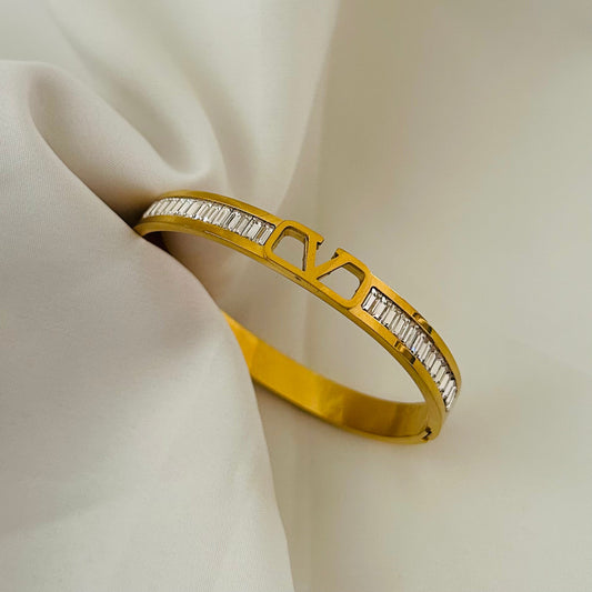 Sparkline Stud Bangle Bracelet