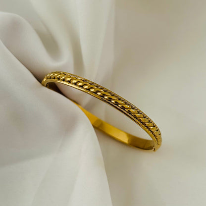 Classic Gold Bracelet