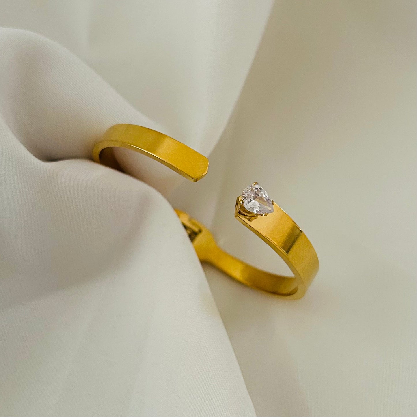 Peal Open Bangle