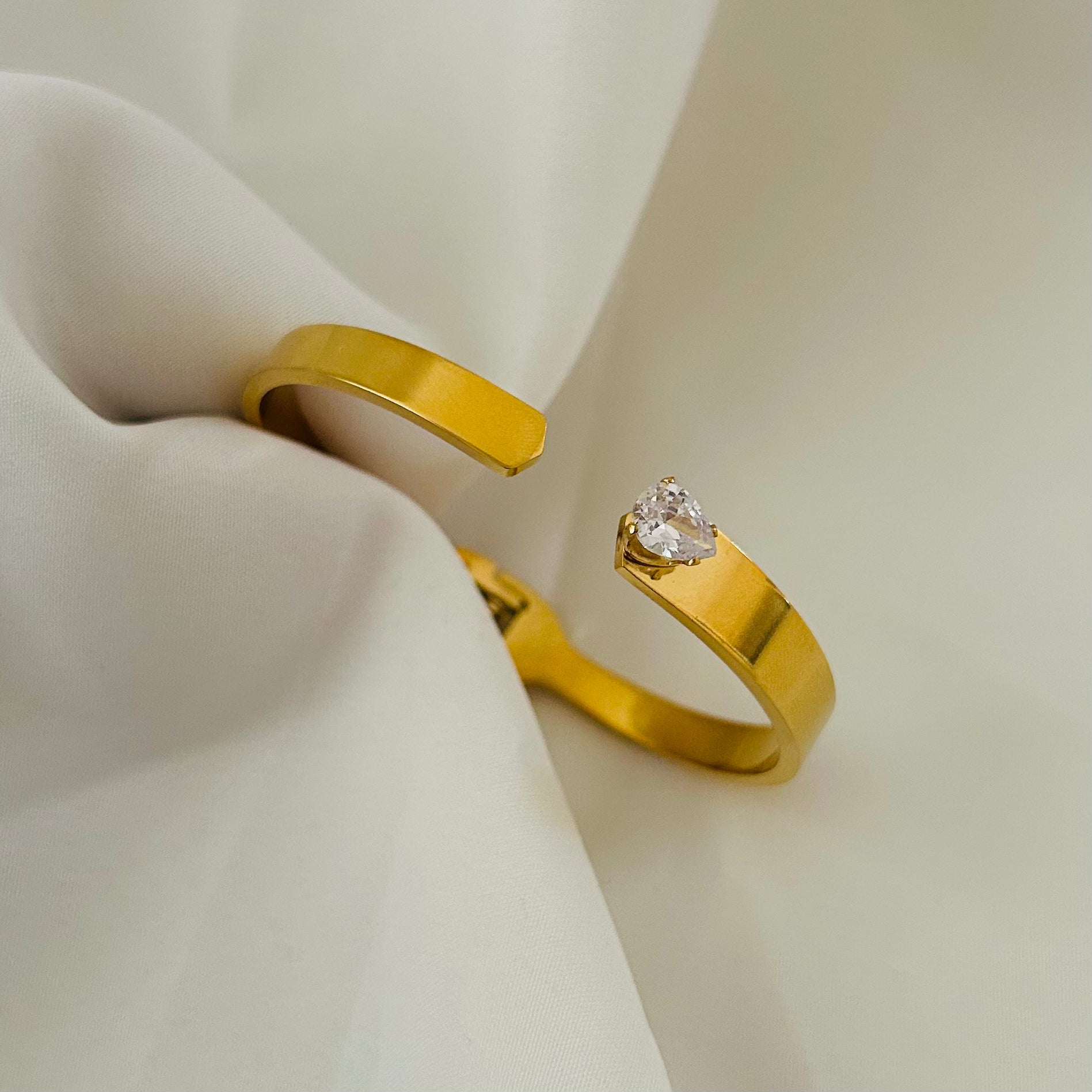 Peal Open Bangle