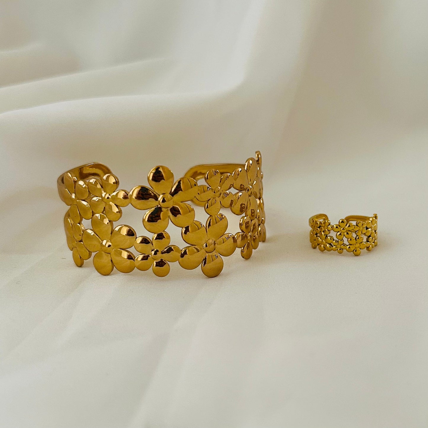 Floral Garden Cuff Set