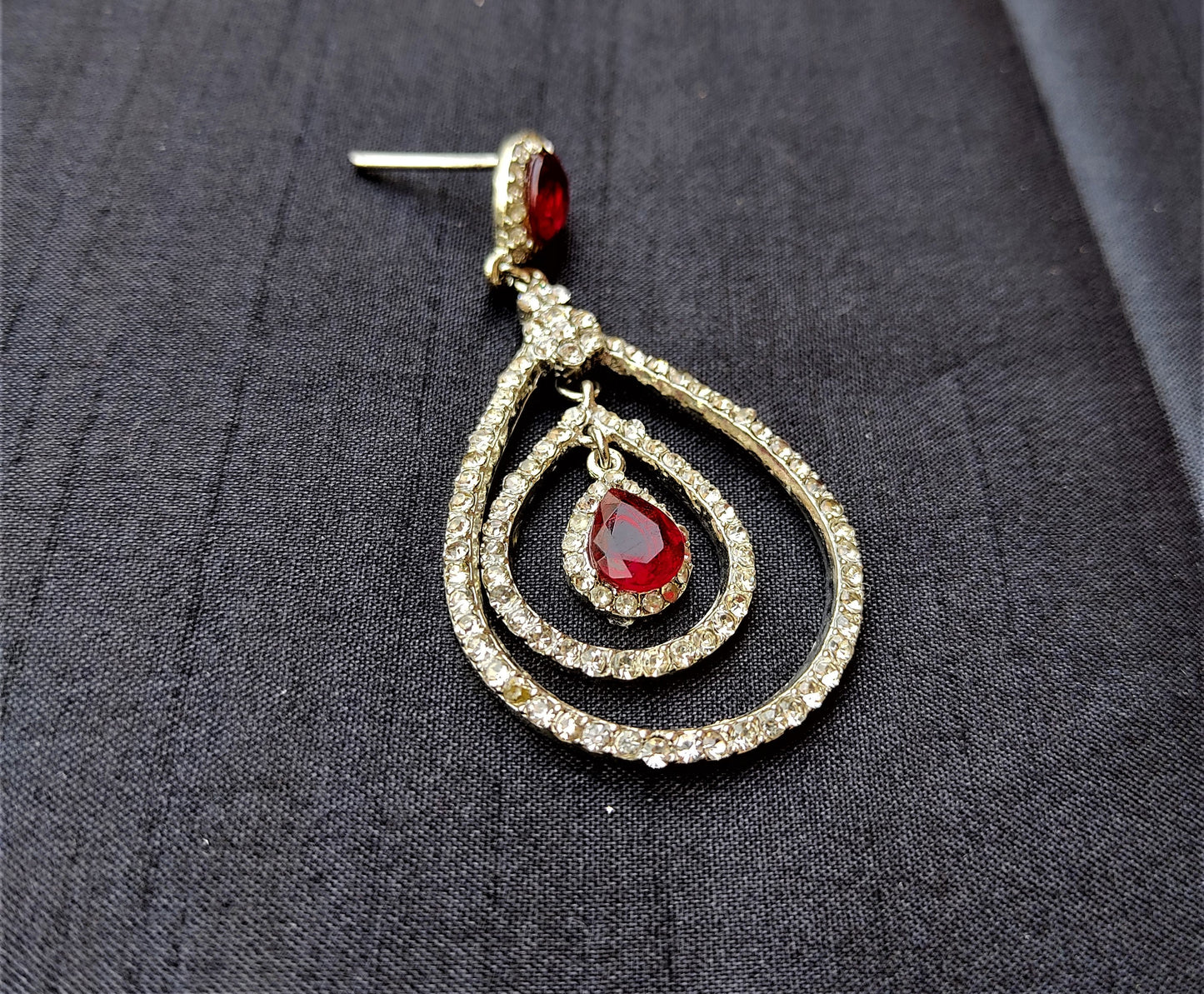 White and Red Small Stone Earrings Earrings Ear Rings Earrings ethnic party Trincket Jewellry Jewelry Jewellery