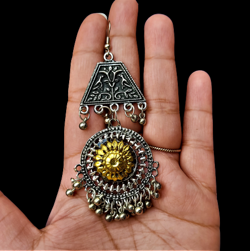 Silver and gold round shape earrings Earrings Ear Rings Earrings ethnic Trincket Jewellry Jewelry Jewellery