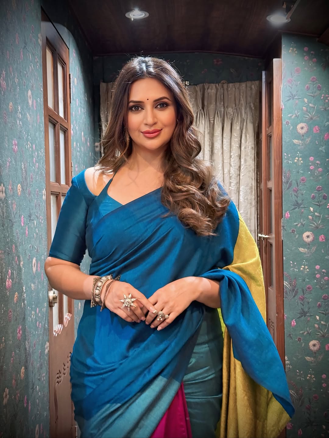 Raagya Handloom Acrylic Soft Cotton Saree