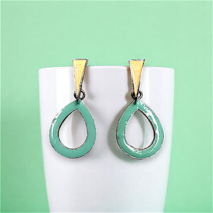 Funk Up Your Style with Colorful Earrings! Green Drop Earrings casuals Ear Rings Earrings office Trincket Jewellry Jewelry Jewellery