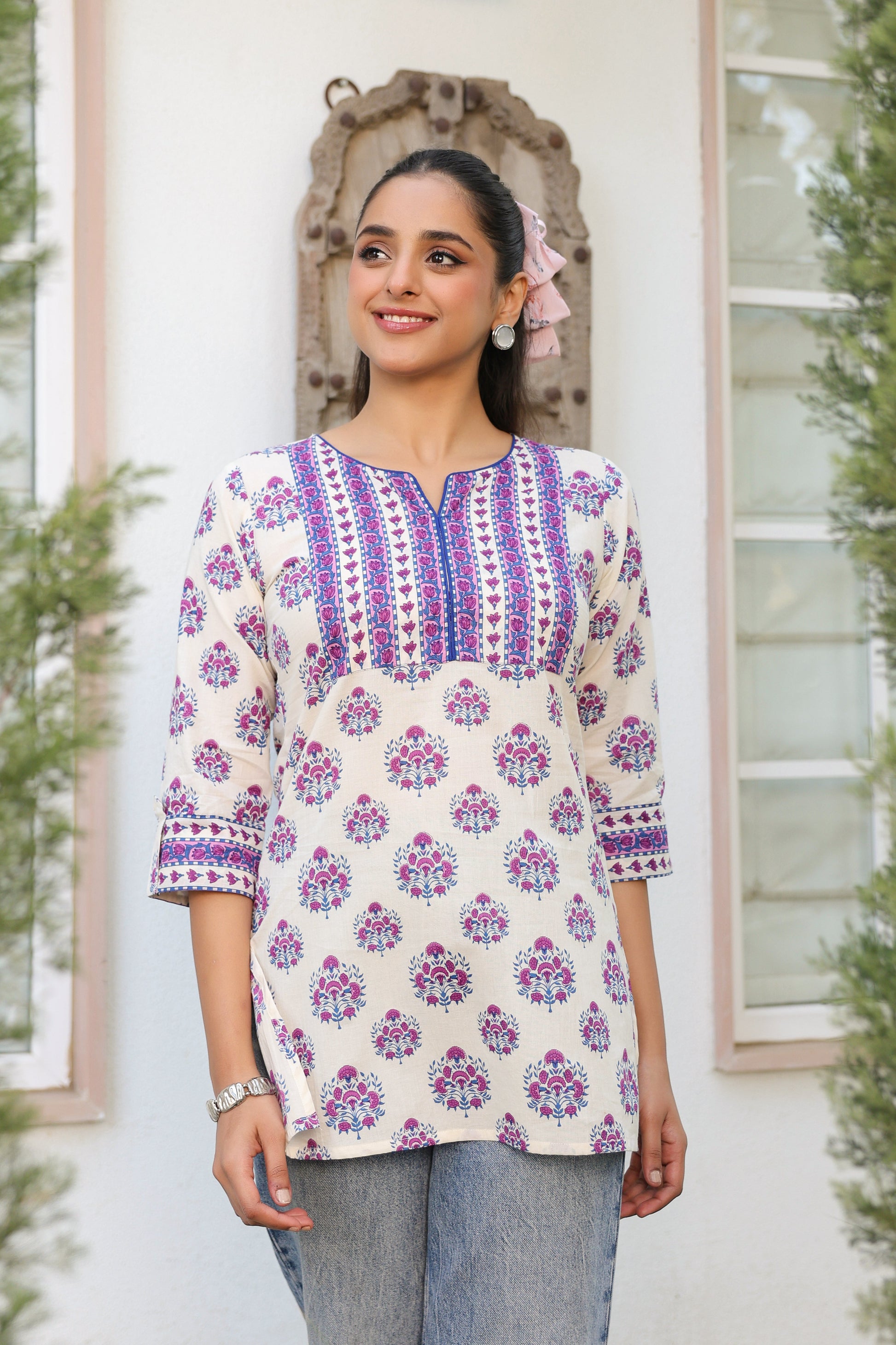 Indian ethnic motifs printed cotton top with classic round neck