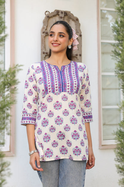 Indian ethnic motifs printed cotton top with classic round neck