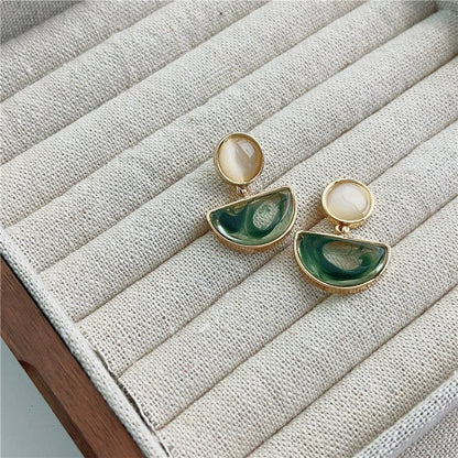 Vintage Emerald Resin Semi-Circle Drop Earrings JLT13648