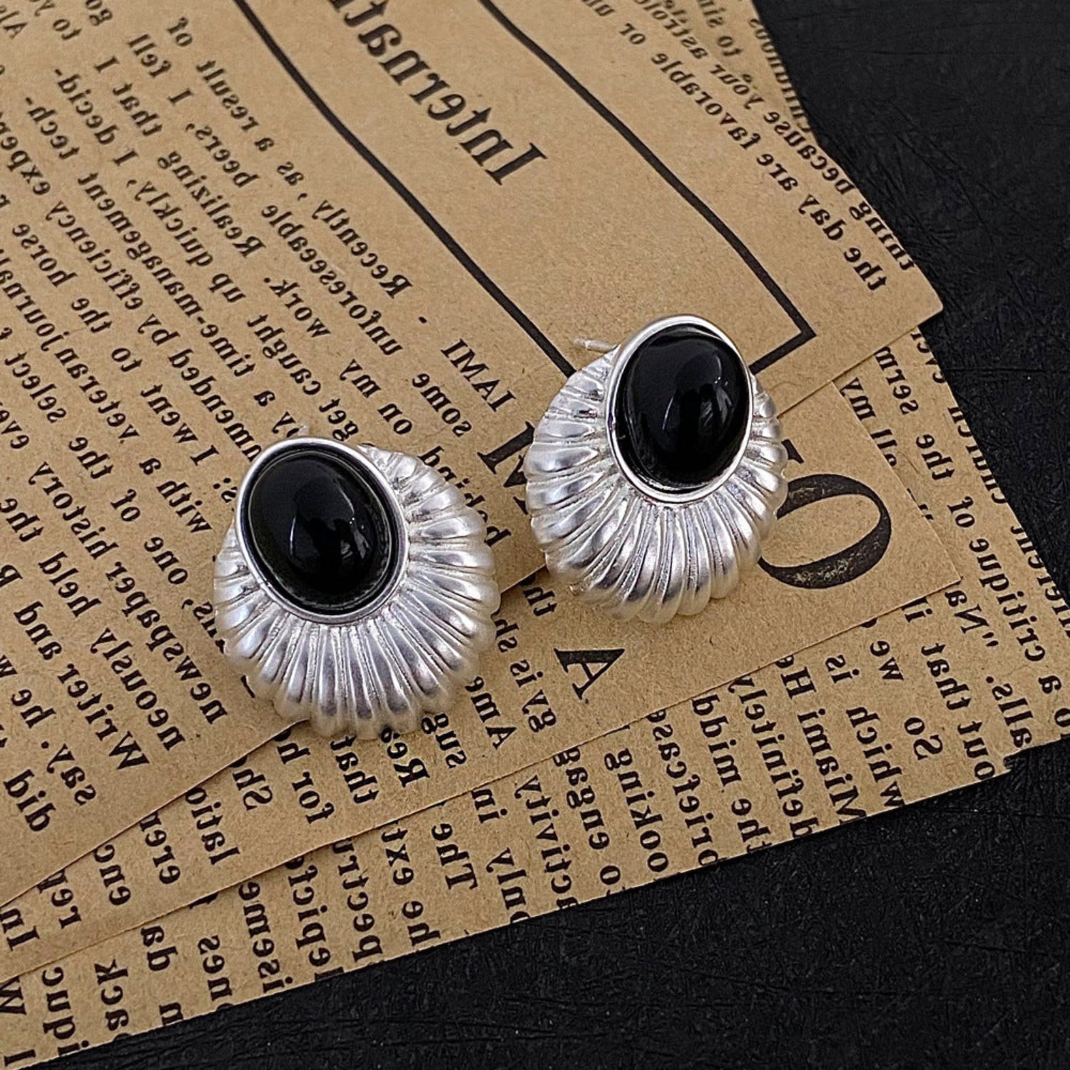 Oval Onyx Silver Stud Earrings JLT12712