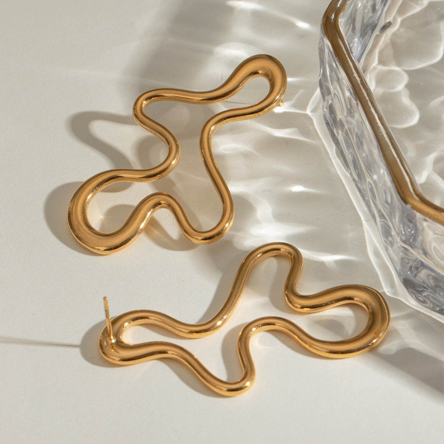 Hollow Gold Statement Earring JLT12915