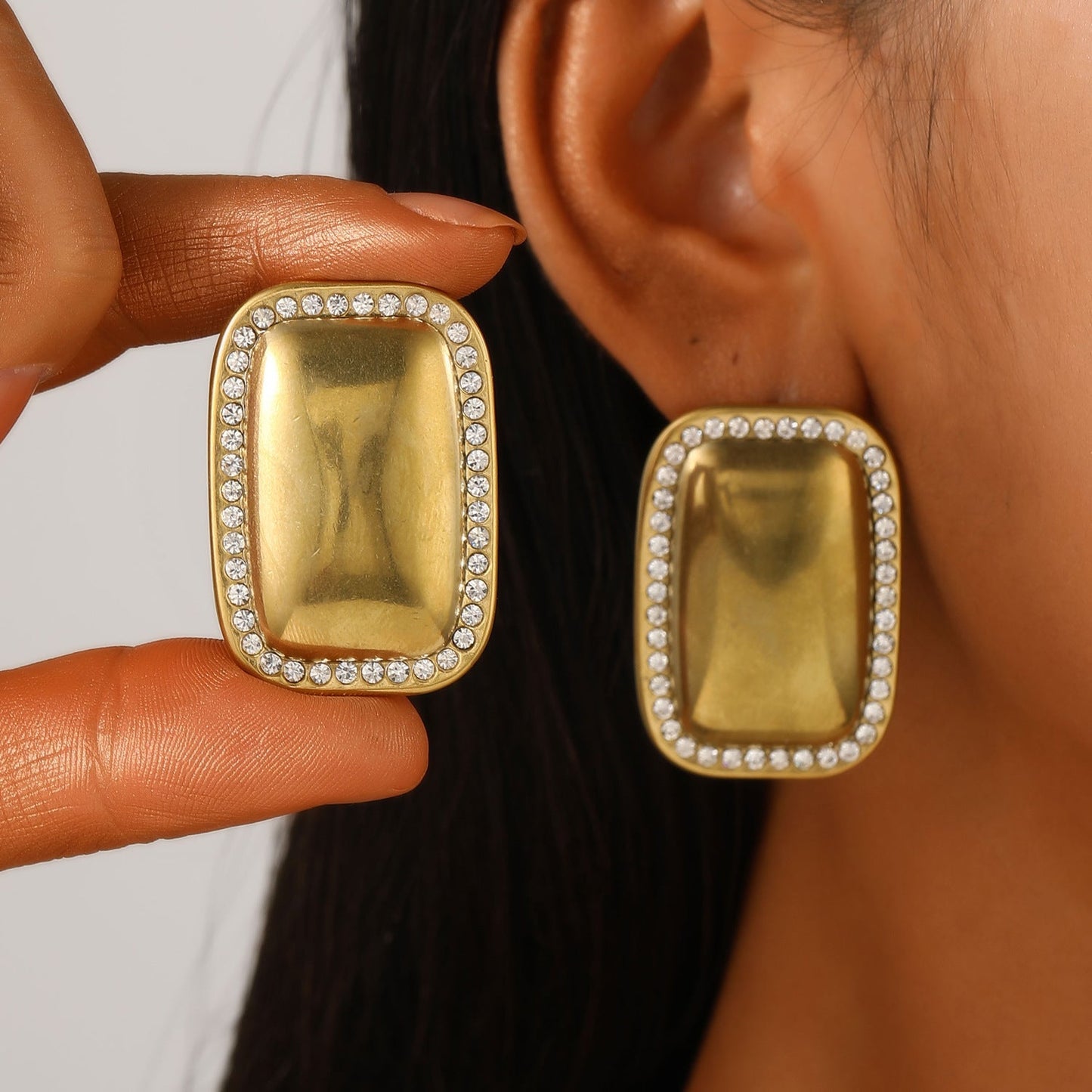 Quadratic Stone Stud Earring JLT12924