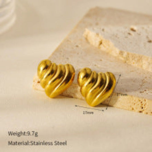 Ribbed Heart Studs Earrings JLT13058