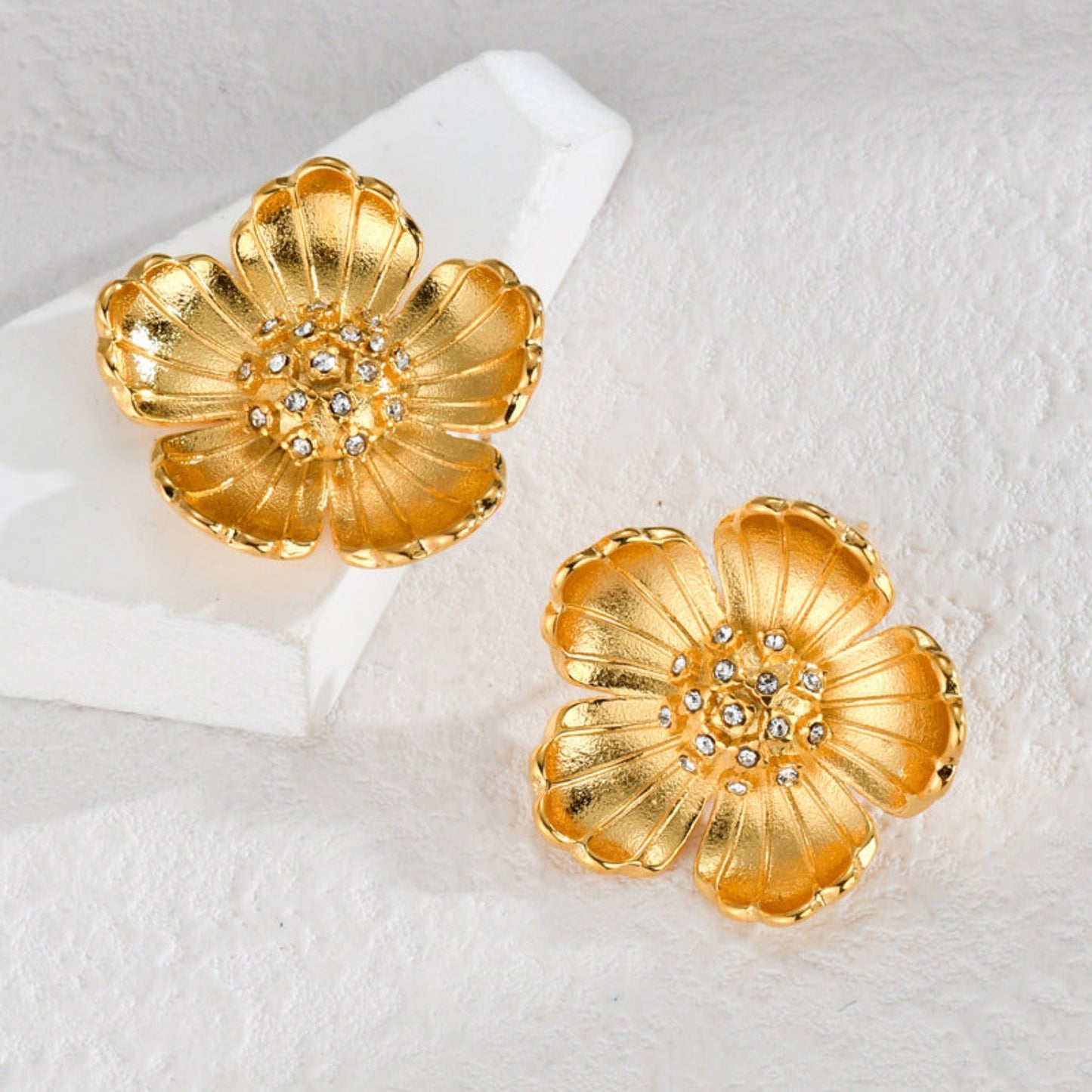 Golden Blossom Stud Earrings JLT13072