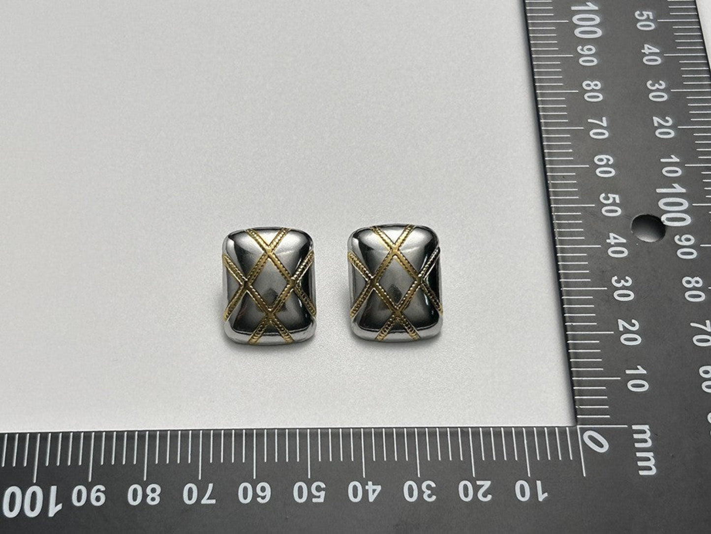 Two Tone Lattice Rectangular Studs JLT13685