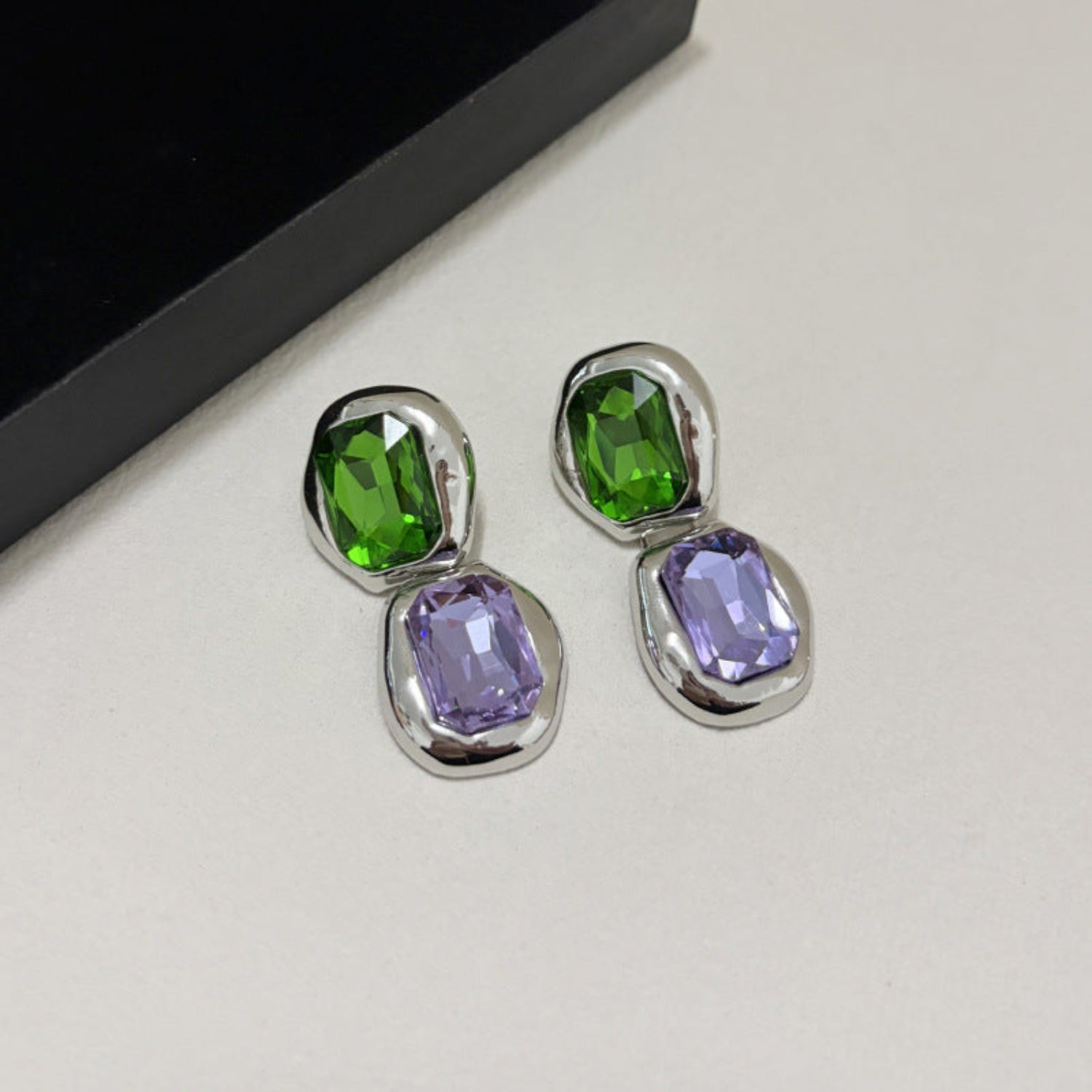 Emerald and Lavender Statment Earrings JLT13740