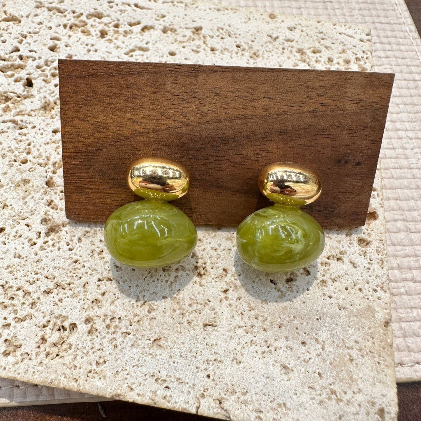 Gold and Green Resin Earrings JLT13775