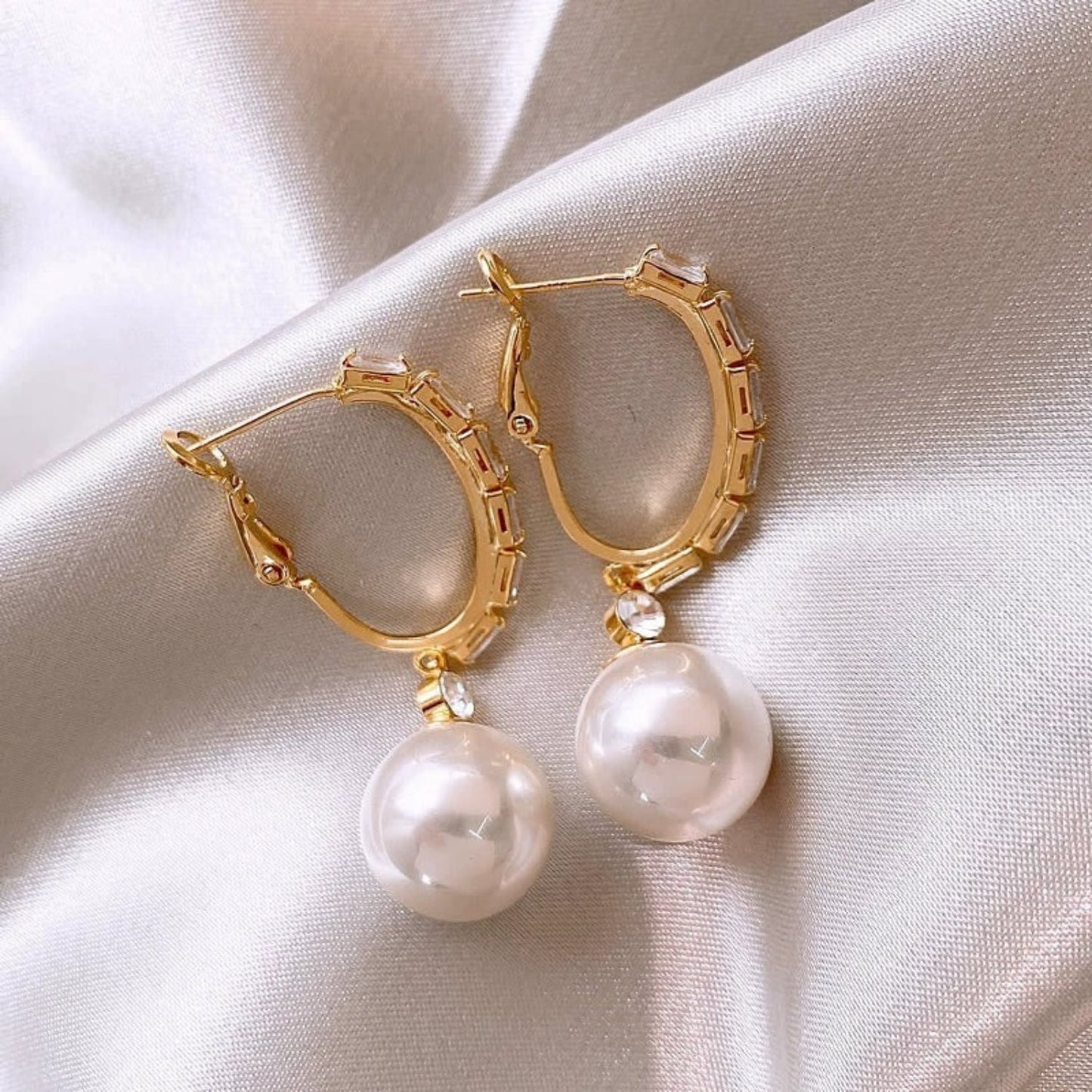 Gold Pearl Crystal Hoop Earrings JLT13816
