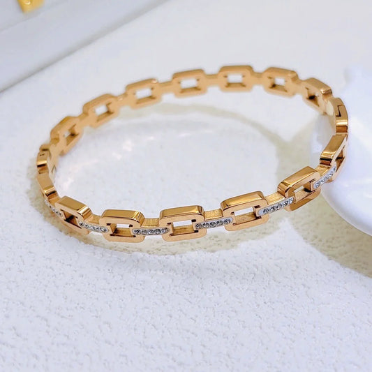 Radiant Link with Crystal Accents Gold-tone Bracelet JLTB0848
