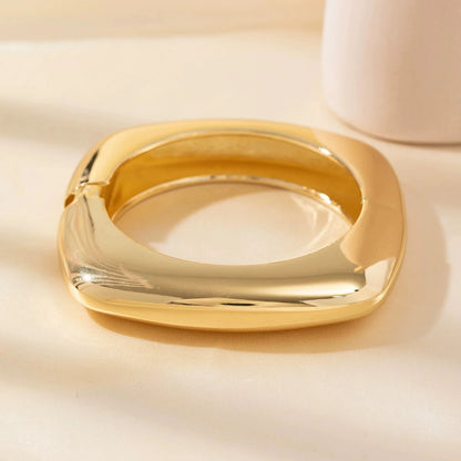 Just lil Things Sleek Gold Oval Bangle – Minimalist Polished Design JLTB0888
