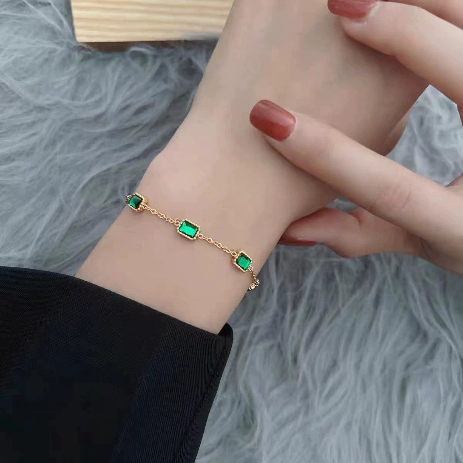 Just Lil Things Emerald Charm Bracelet with Gold Chain Links JLTB0955